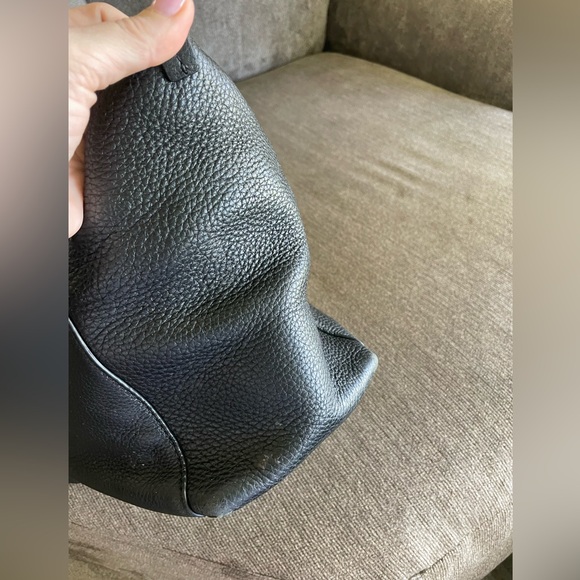 Michael Kors Riley large black pebbled leather crossbody handbag satchel! - Picture 5 of 16